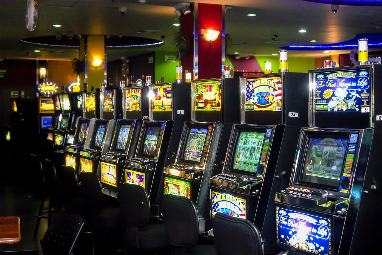 21 roulette Woman wins slots